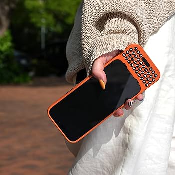 専用【超美品】Clicks Keyboard iPhone16 Pro用ケース Amazon.co.jp: Clicks(クリックス) iPhone 16 Pro 用 キーボード